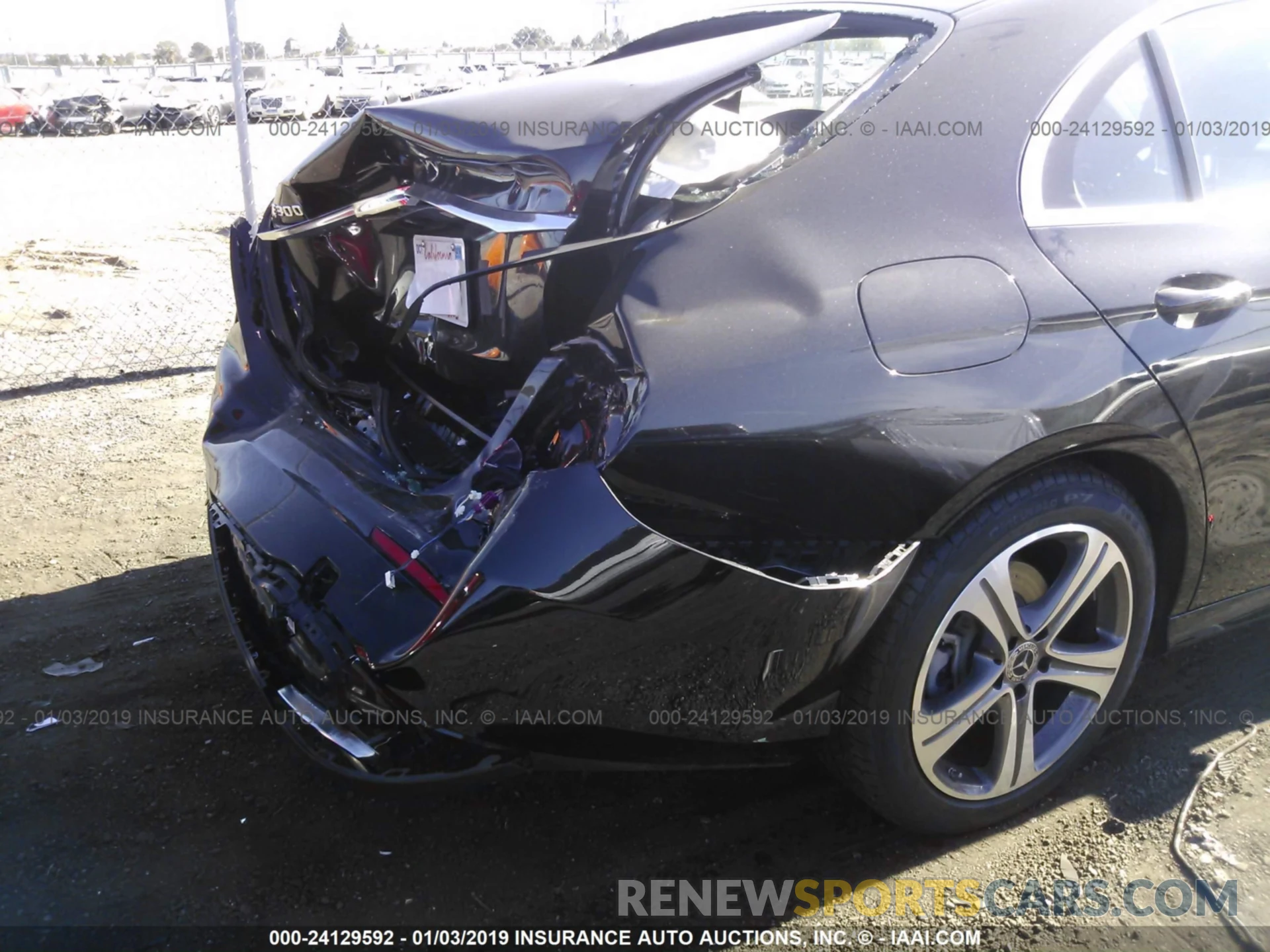 6 Photograph of a damaged car WDDZF4JB5KA561424 MERCEDES-BENZ E 2019