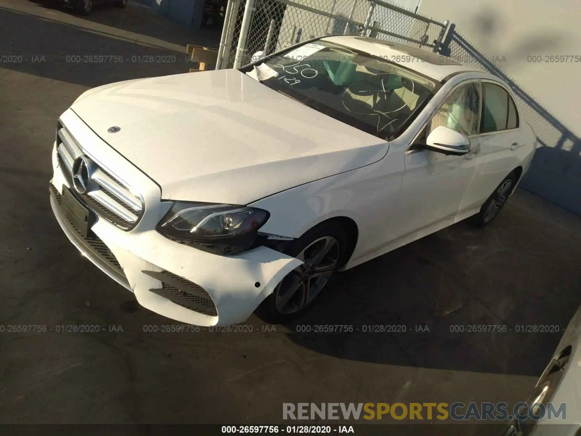 2 Photograph of a damaged car WDDZF4JB5KA583780 MERCEDES-BENZ E 2019