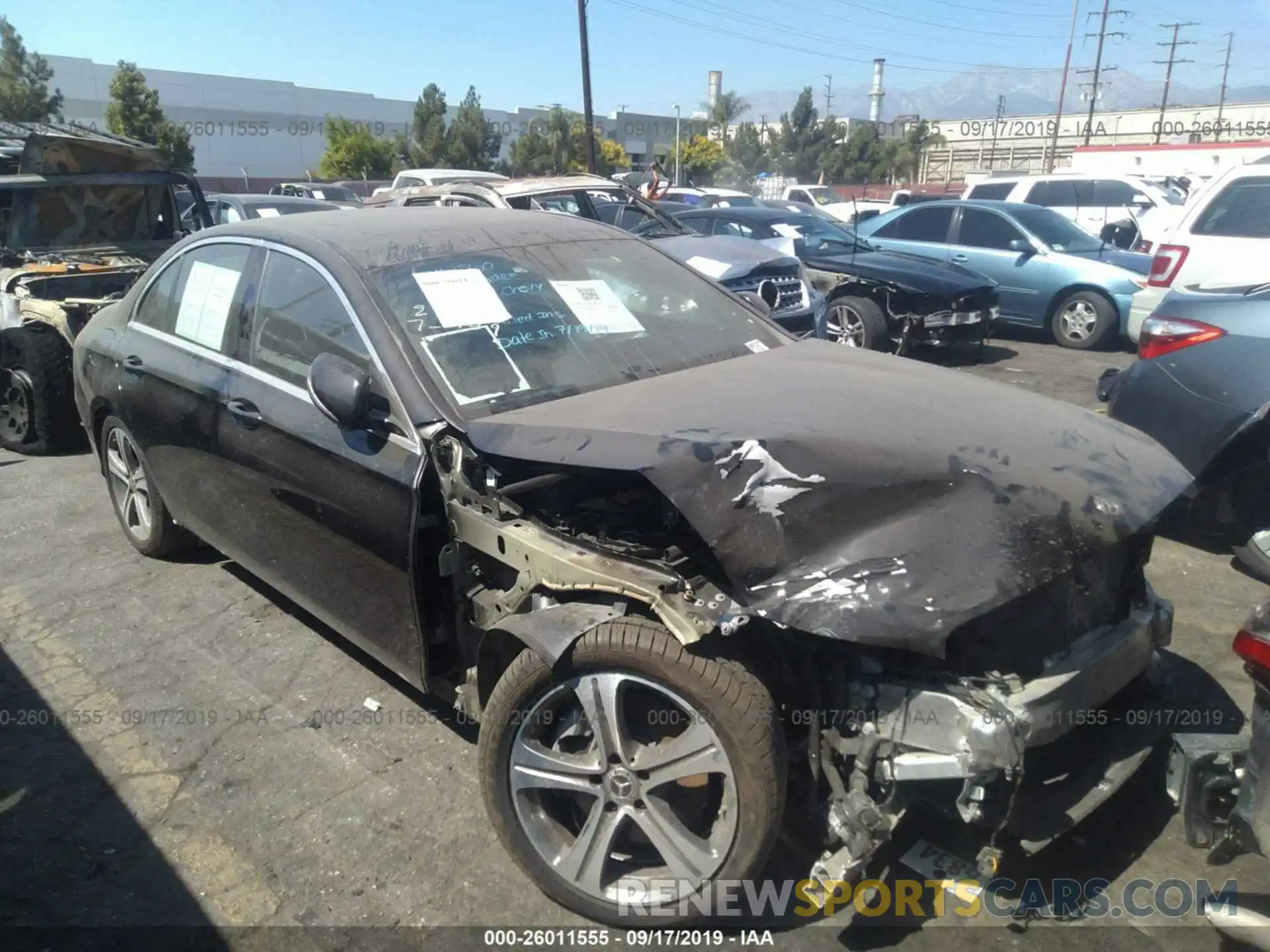 1 Photograph of a damaged car WDDZF4JB8KA565841 MERCEDES-BENZ E 2019