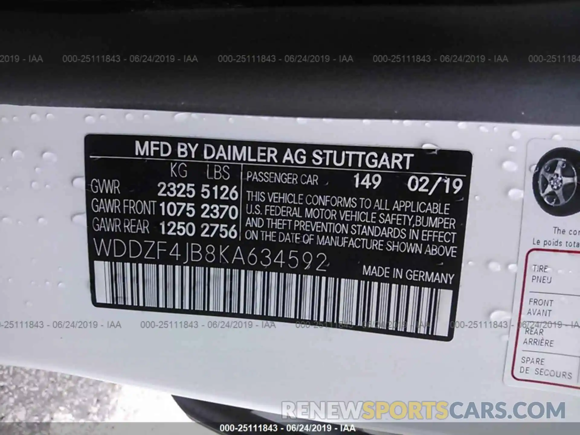 9 Photograph of a damaged car WDDZF4JB8KA634592 MERCEDES-BENZ E 2019