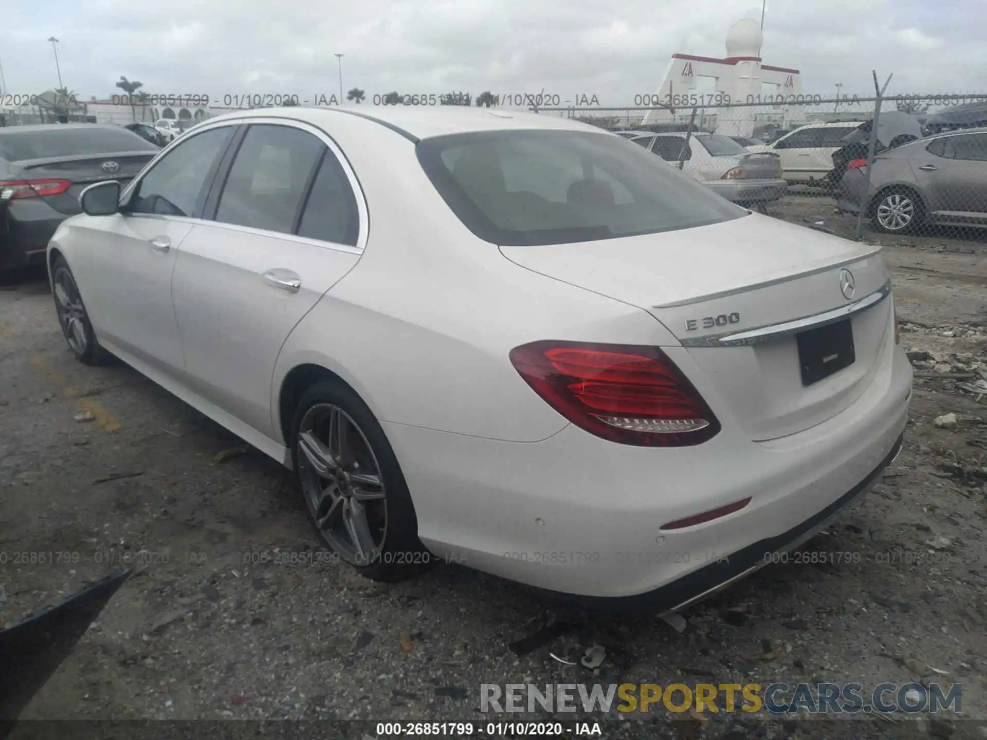 3 Photograph of a damaged car WDDZF4JBXKA516009 MERCEDES-BENZ E 2019