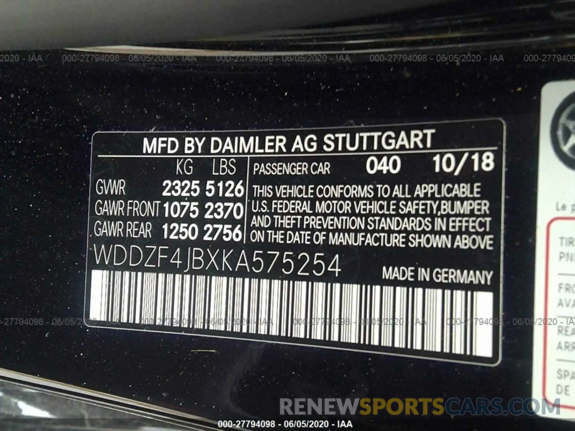 9 Photograph of a damaged car WDDZF4JBXKA575254 MERCEDES-BENZ E 2019