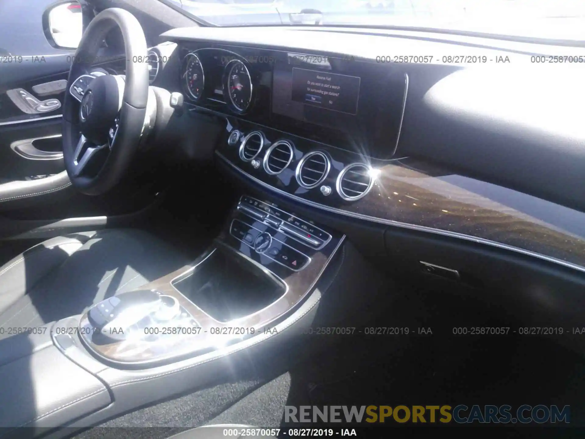 5 Photograph of a damaged car WDDZF4JBXKA606406 MERCEDES-BENZ E 2019