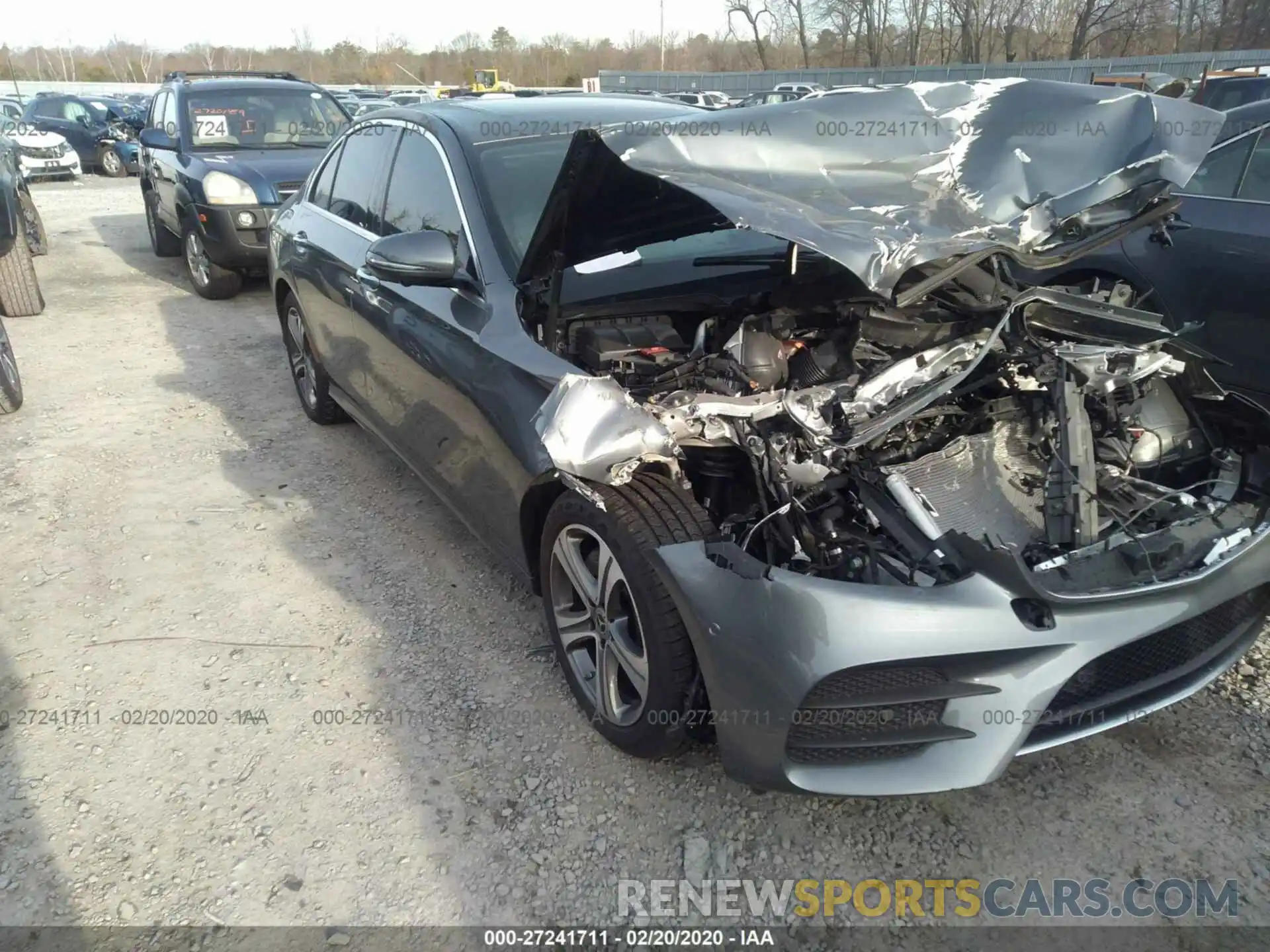 1 Photograph of a damaged car WDDZF4KB0KA625027 MERCEDES-BENZ E 2019