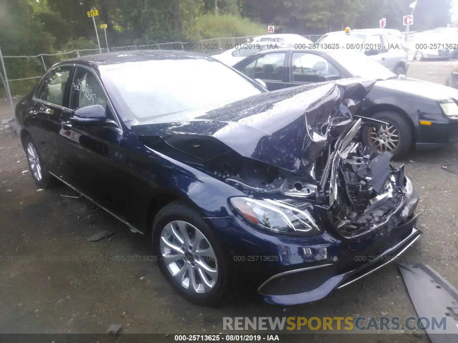 1 Photograph of a damaged car WDDZF4KB1KA593737 MERCEDES-BENZ E 2019