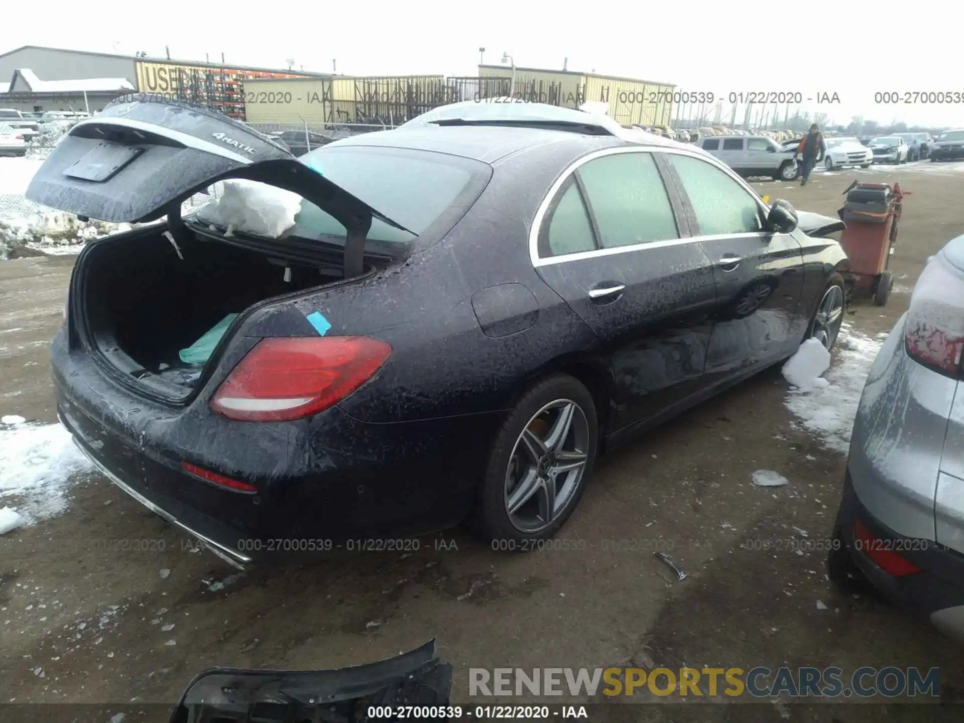 4 Photograph of a damaged car WDDZF4KB4KA551188 MERCEDES-BENZ E 2019