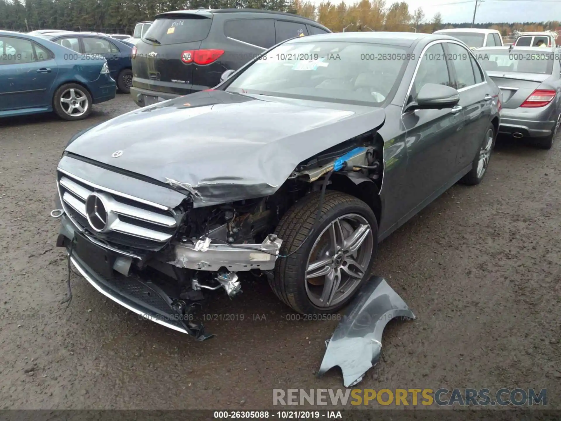 2 Photograph of a damaged car WDDZF4KB5KA593238 MERCEDES-BENZ E 2019