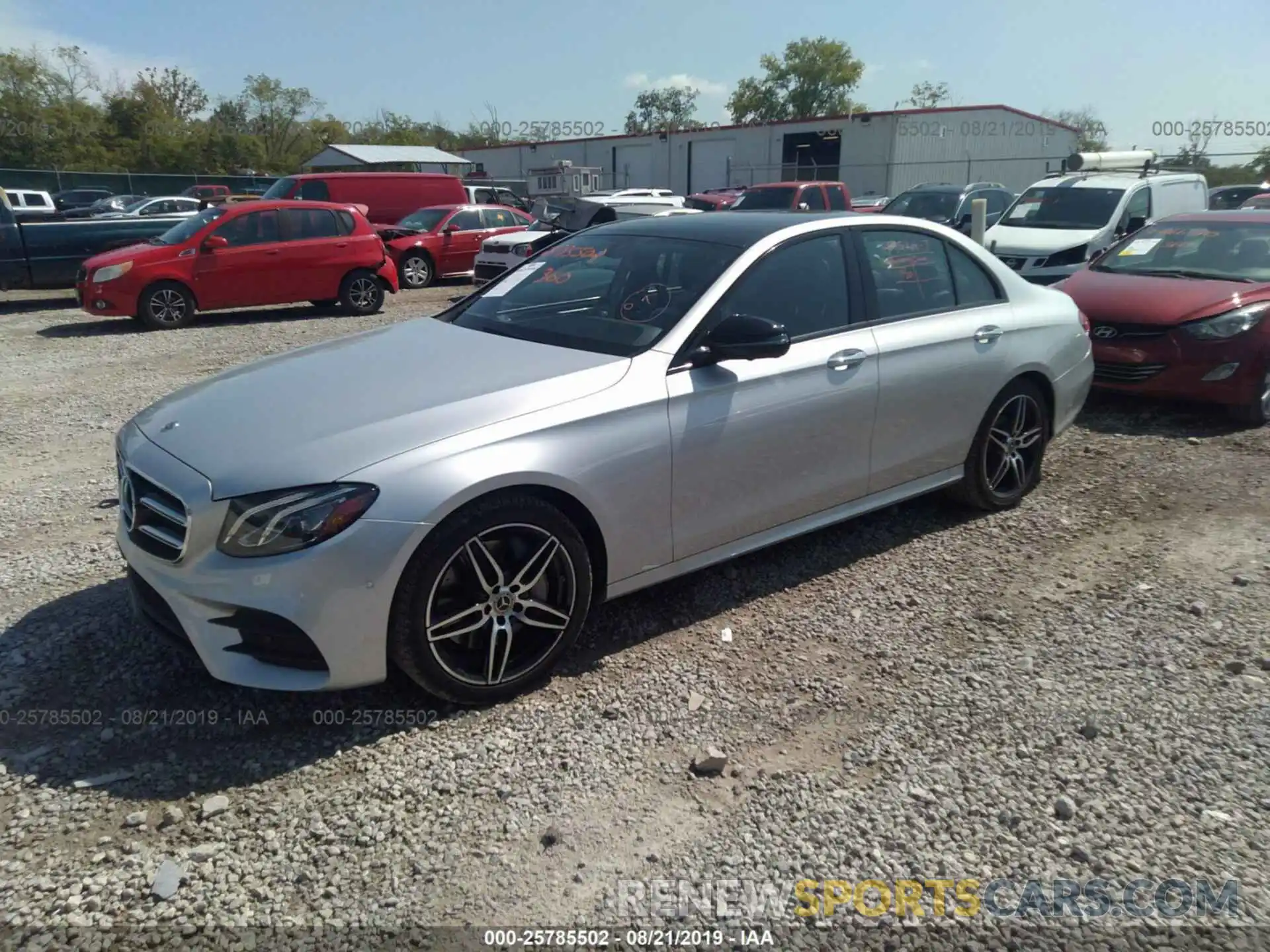 2 Photograph of a damaged car WDDZF4KB6KA585424 MERCEDES-BENZ E 2019