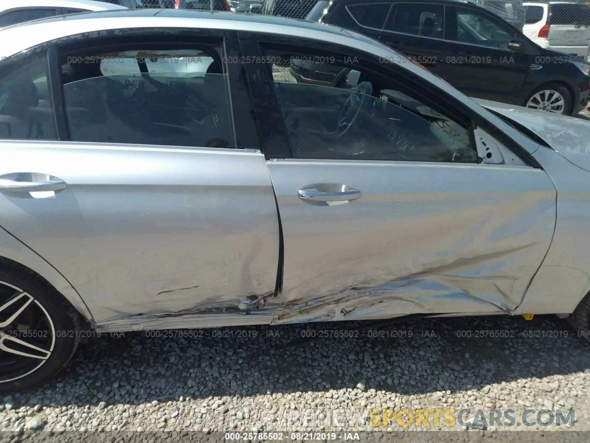 6 Photograph of a damaged car WDDZF4KB6KA585424 MERCEDES-BENZ E 2019