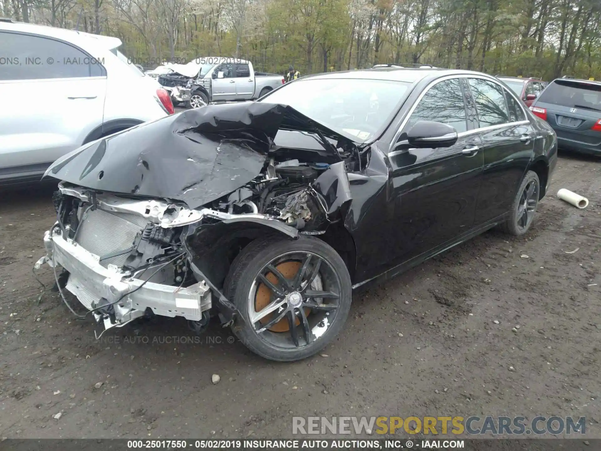 2 Photograph of a damaged car WDDZF4KB8KA511003 MERCEDES-BENZ E 2019