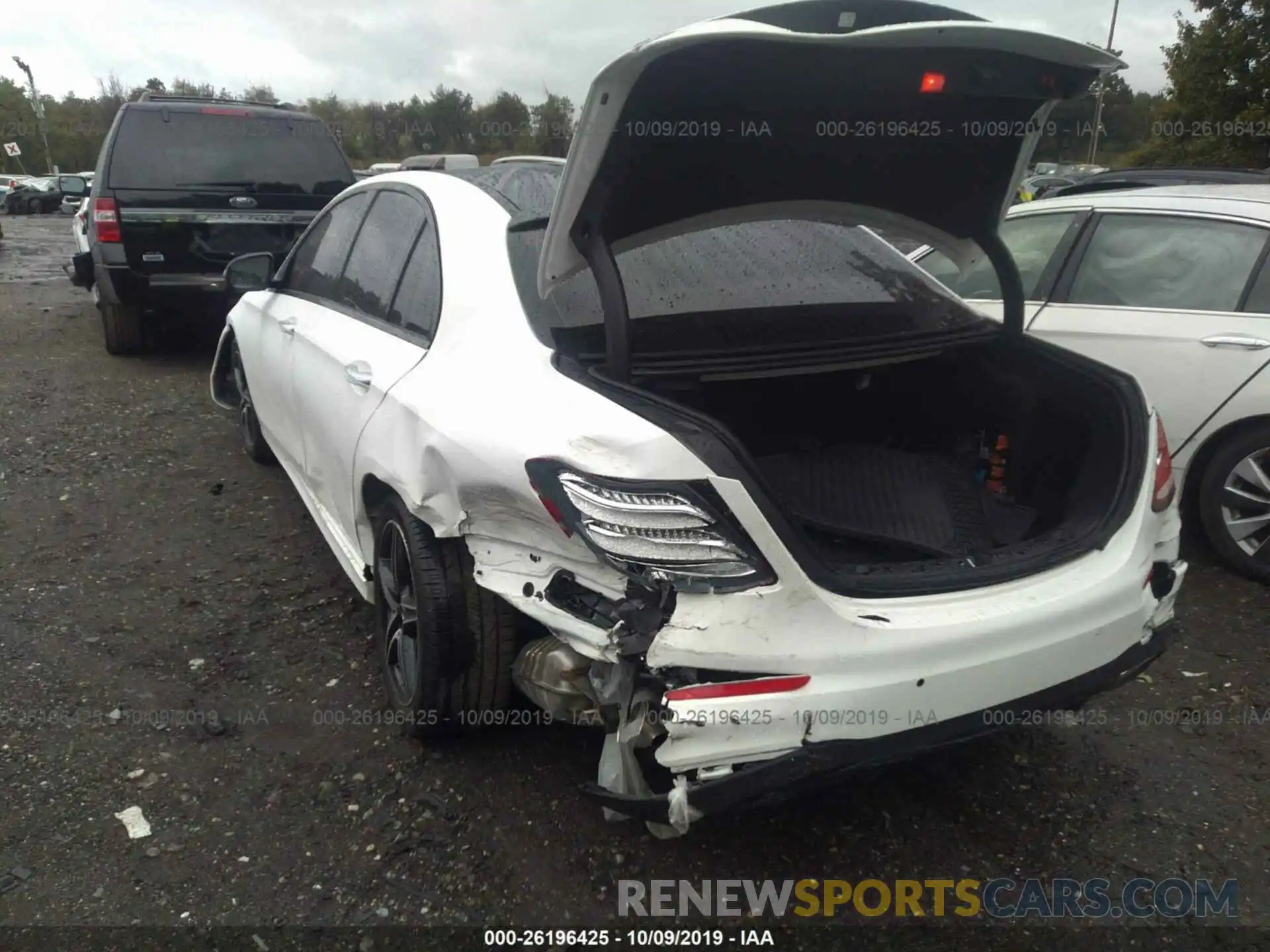 6 Photograph of a damaged car WDDZF4KB8KA626796 MERCEDES-BENZ E 2019