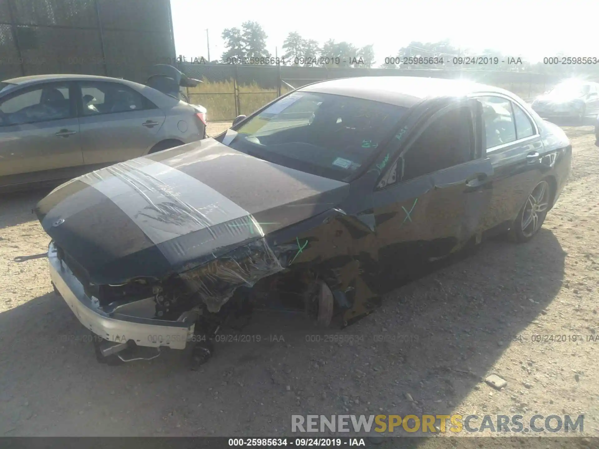 2 Photograph of a damaged car WDDZF6JB2KA649908 MERCEDES-BENZ E 2019