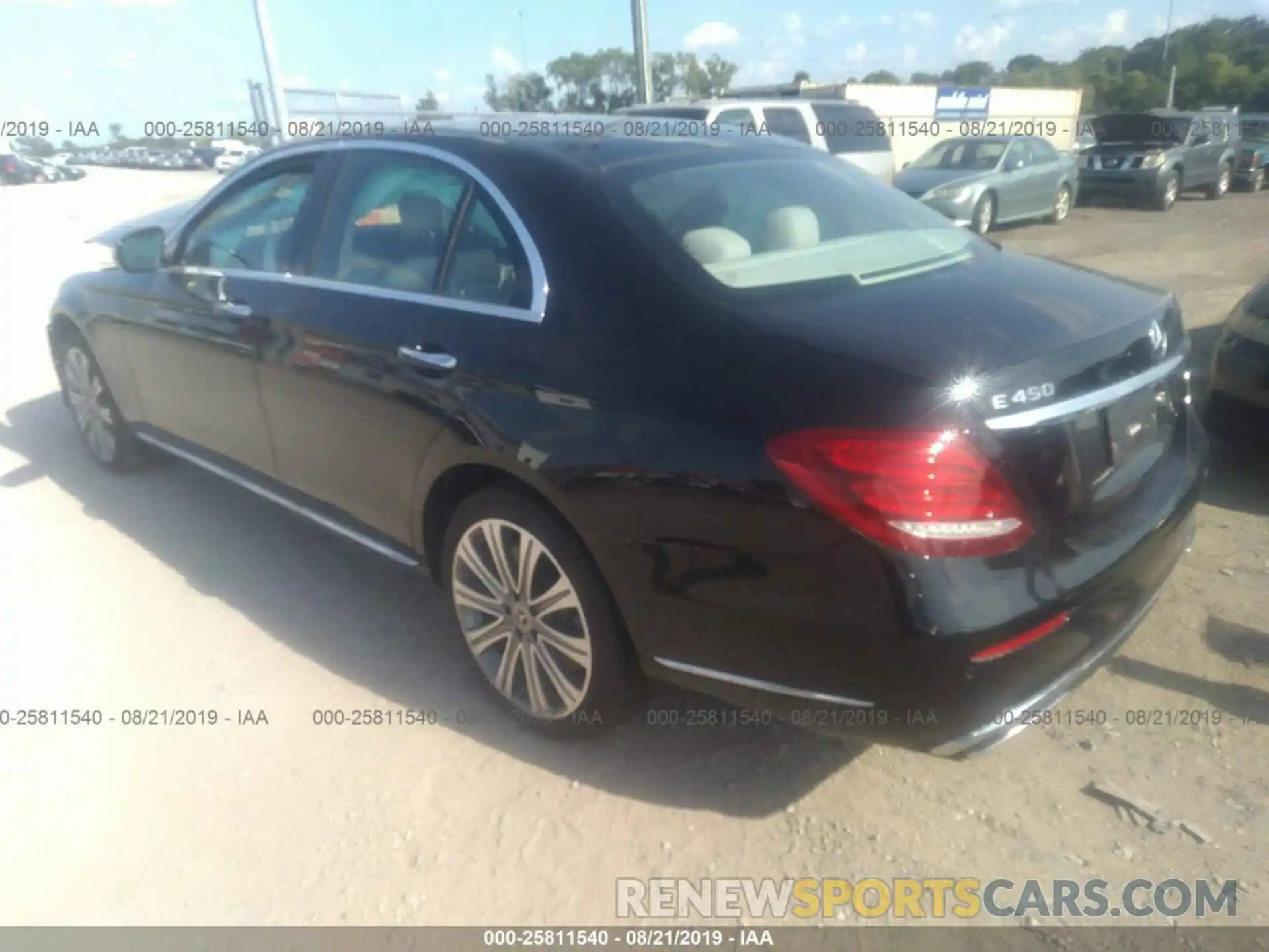 3 Photograph of a damaged car WDDZF6JB5KA508704 MERCEDES-BENZ E 2019