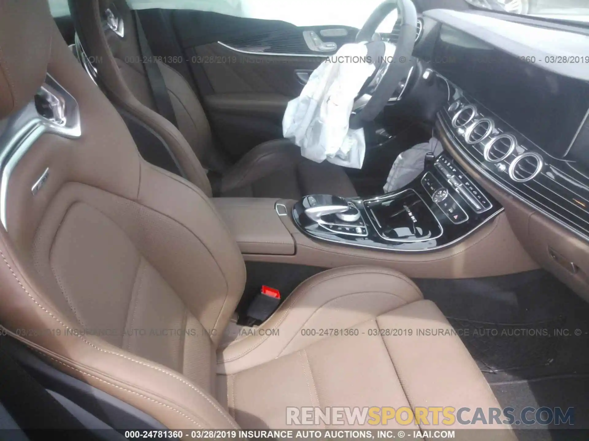 5 Photograph of a damaged car WDDZF8KB0KA501864 MERCEDES-BENZ E 2019