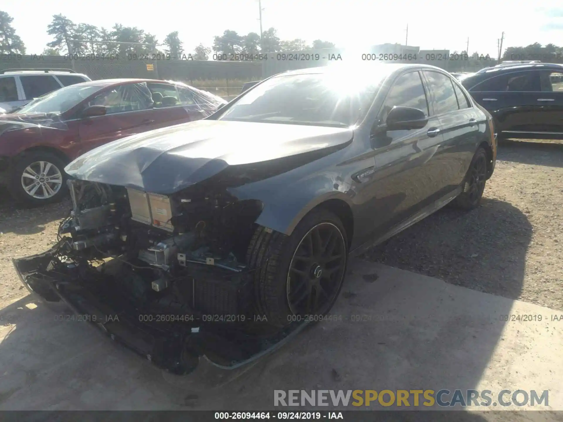 2 Photograph of a damaged car WDDZF8KB1KA659324 MERCEDES-BENZ E 2019