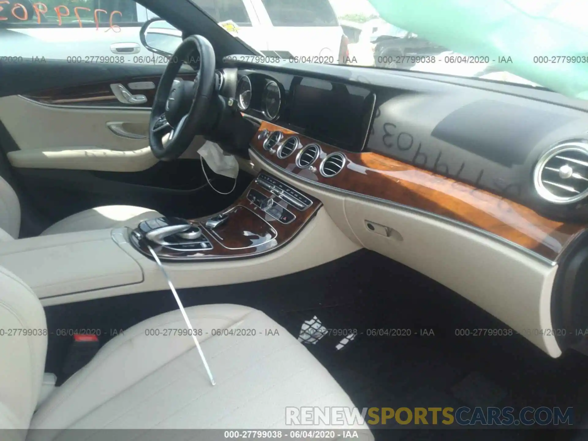 5 Photograph of a damaged car WDDZH6JB0KA507471 MERCEDES-BENZ E 2019