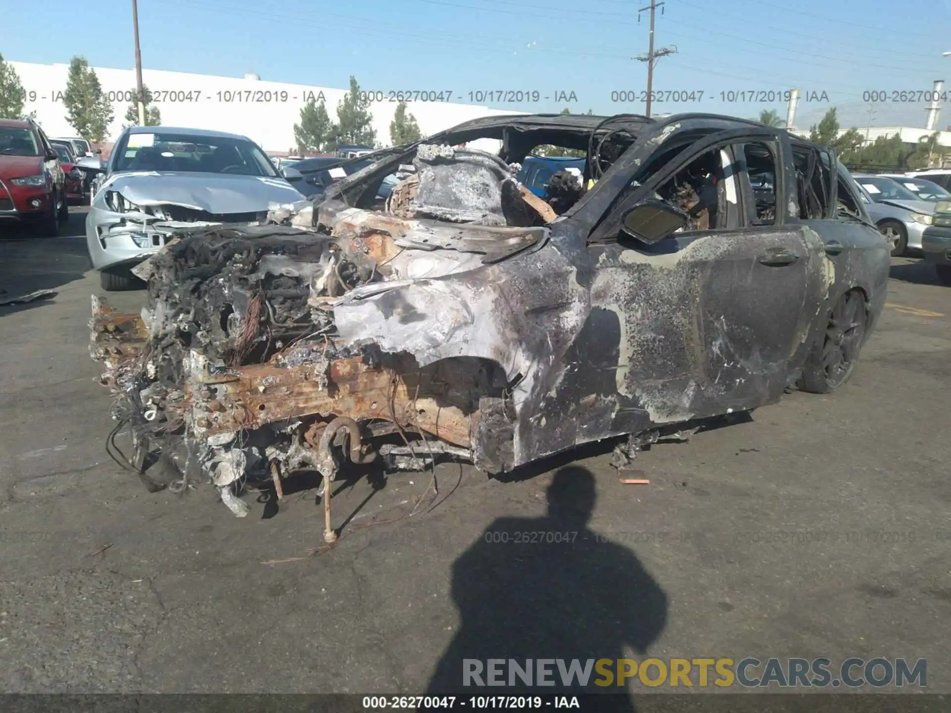 2 Photograph of a damaged car WDDZH8KB2KA686848 MERCEDES-BENZ E 2019