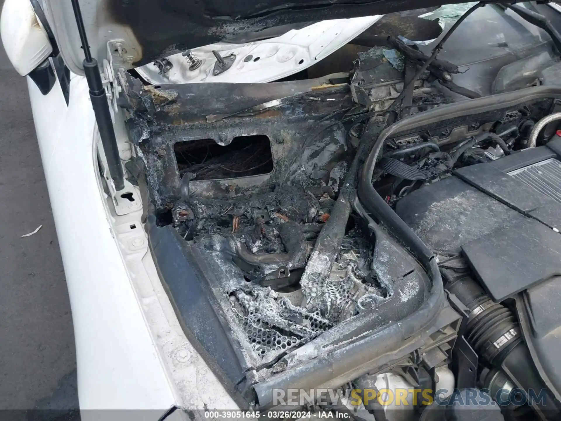 14 Photograph of a damaged car W1K1J6HB2LF134025 MERCEDES-BENZ E 2020