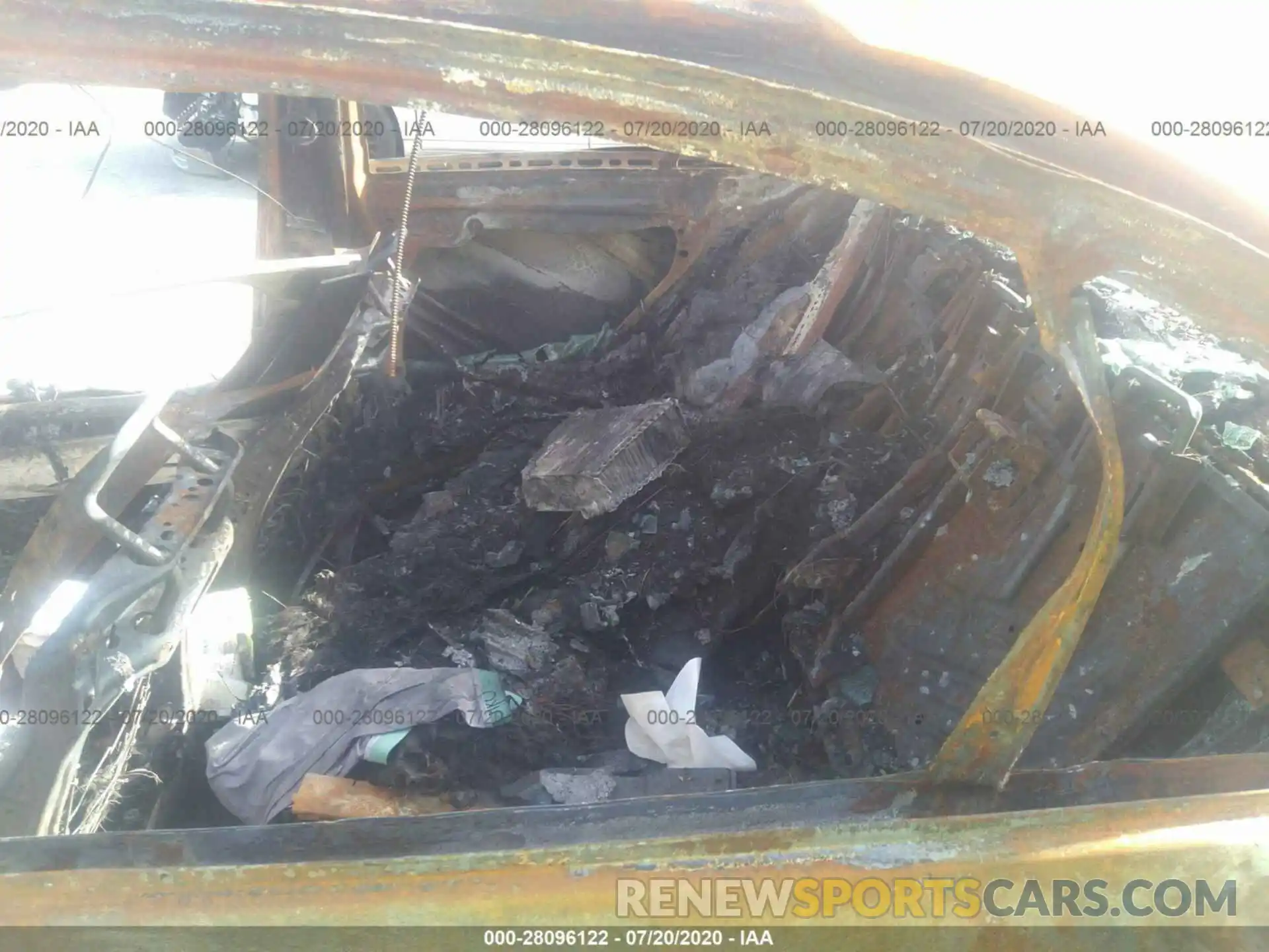8 Фотография поврежденного автомобиля W1KZF8DB0LA763897 MERCEDES-BENZ E 2020