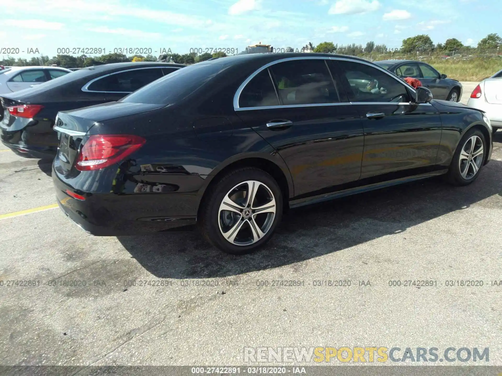 4 Photograph of a damaged car W1KZF8DB9LA816872 MERCEDES-BENZ E 2020