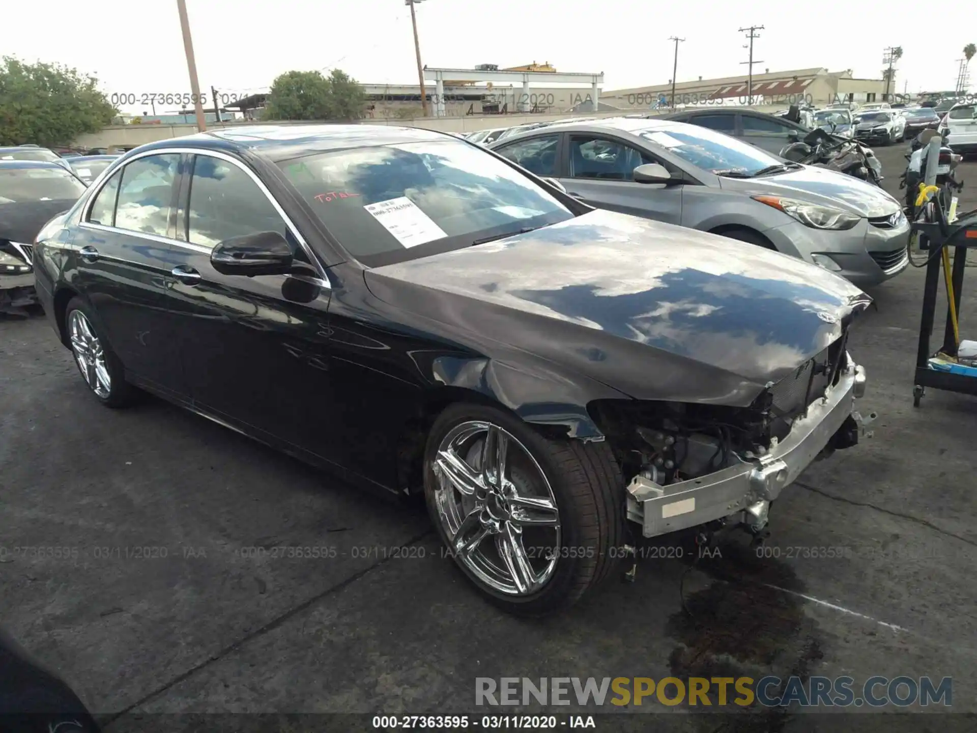 1 Photograph of a damaged car WDDZF8DB8LA735877 MERCEDES-BENZ E 2020