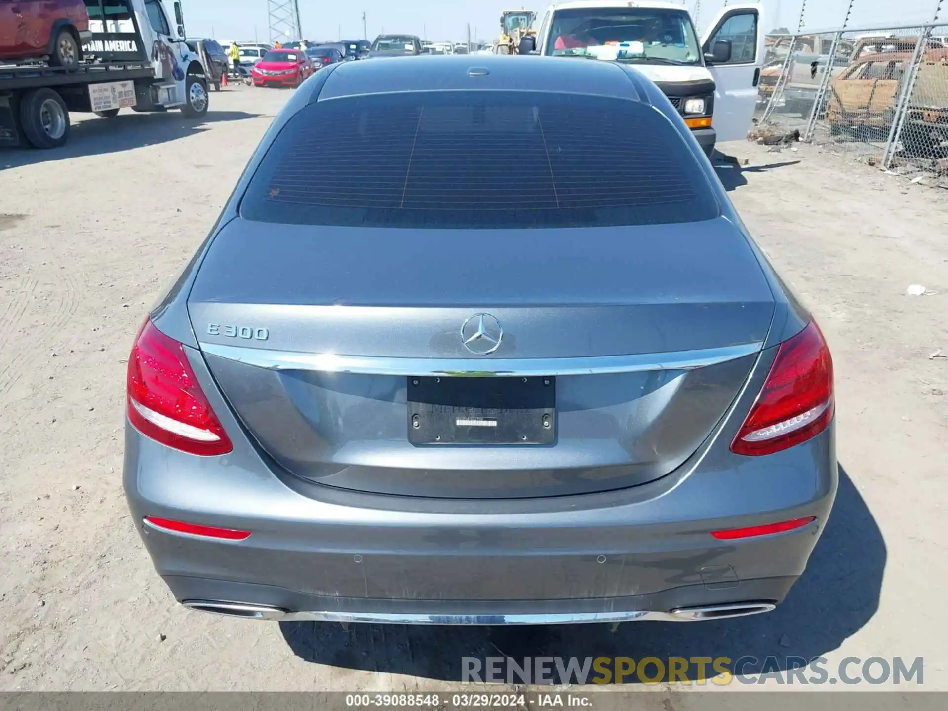 16 Photograph of a damaged car WDDZF4JB1KA647376 MERCEDES-BENZ E 300 2019