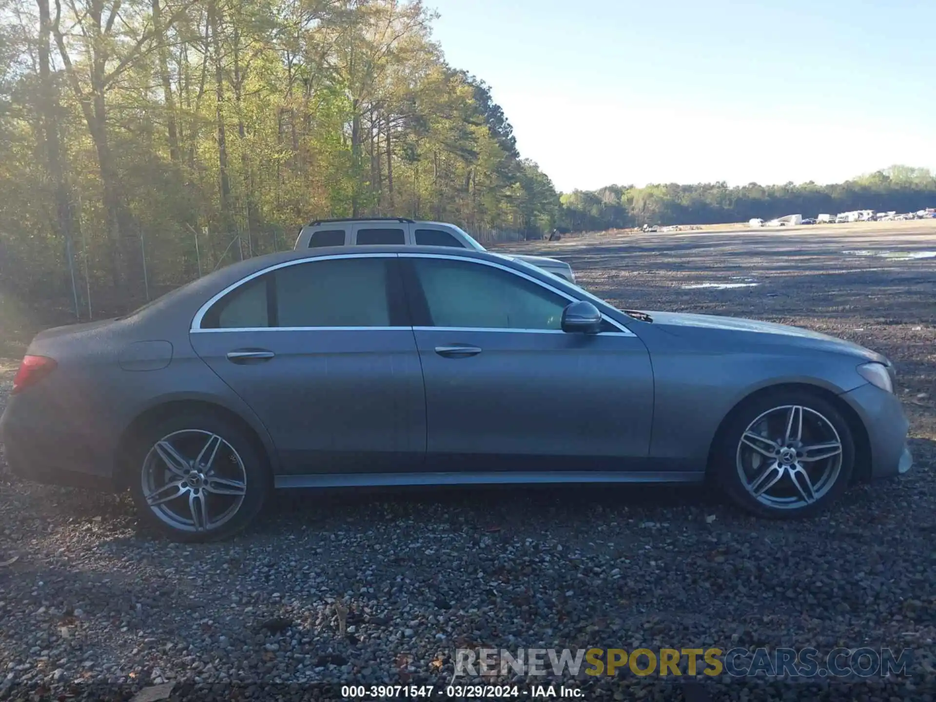 13 Photograph of a damaged car W1KZF8DB0LA812743 MERCEDES-BENZ E 350 2020