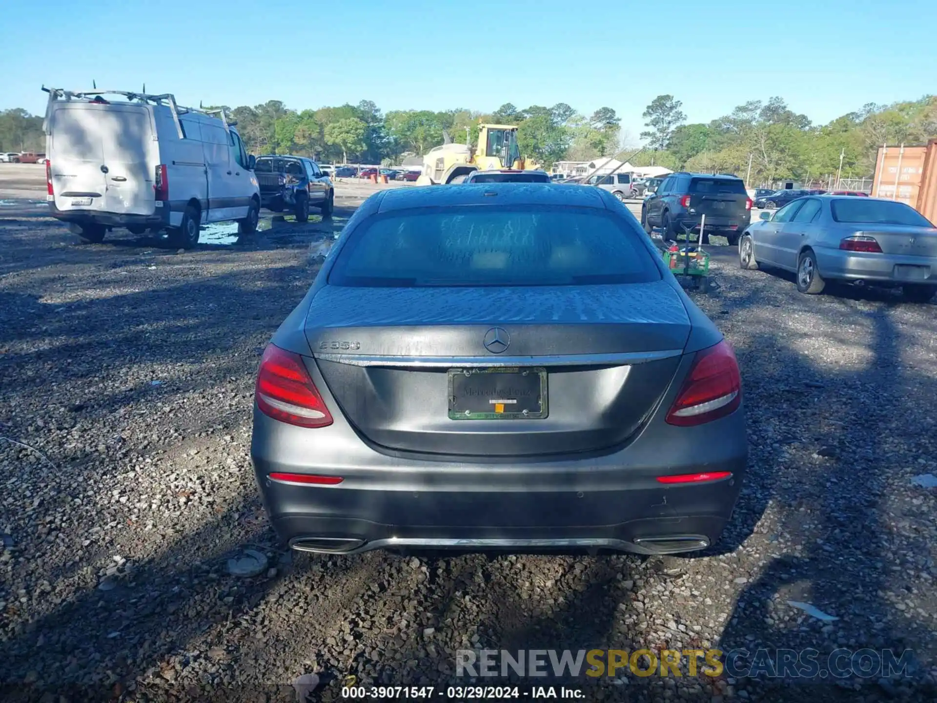 16 Photograph of a damaged car W1KZF8DB0LA812743 MERCEDES-BENZ E 350 2020