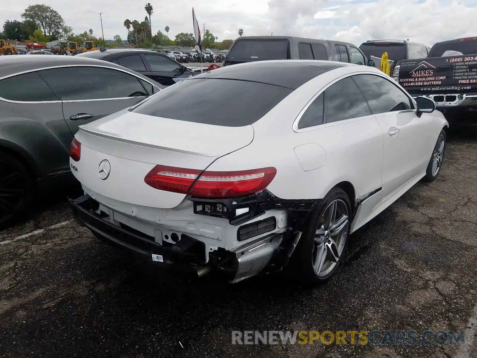 4 Photograph of a damaged car WDD1J6HB0KF085826 MERCEDES-BENZ E 450 2019