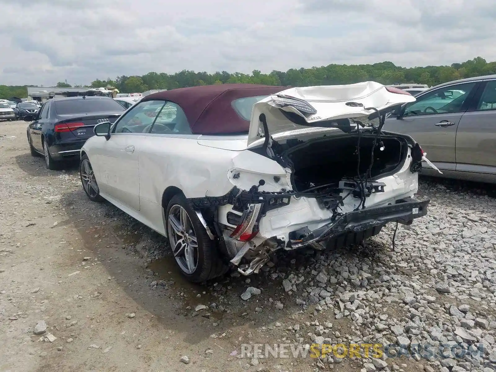 3 Фотография поврежденного автомобиля WDD1K6HB2KF074677 MERCEDES-BENZ E 450 2019