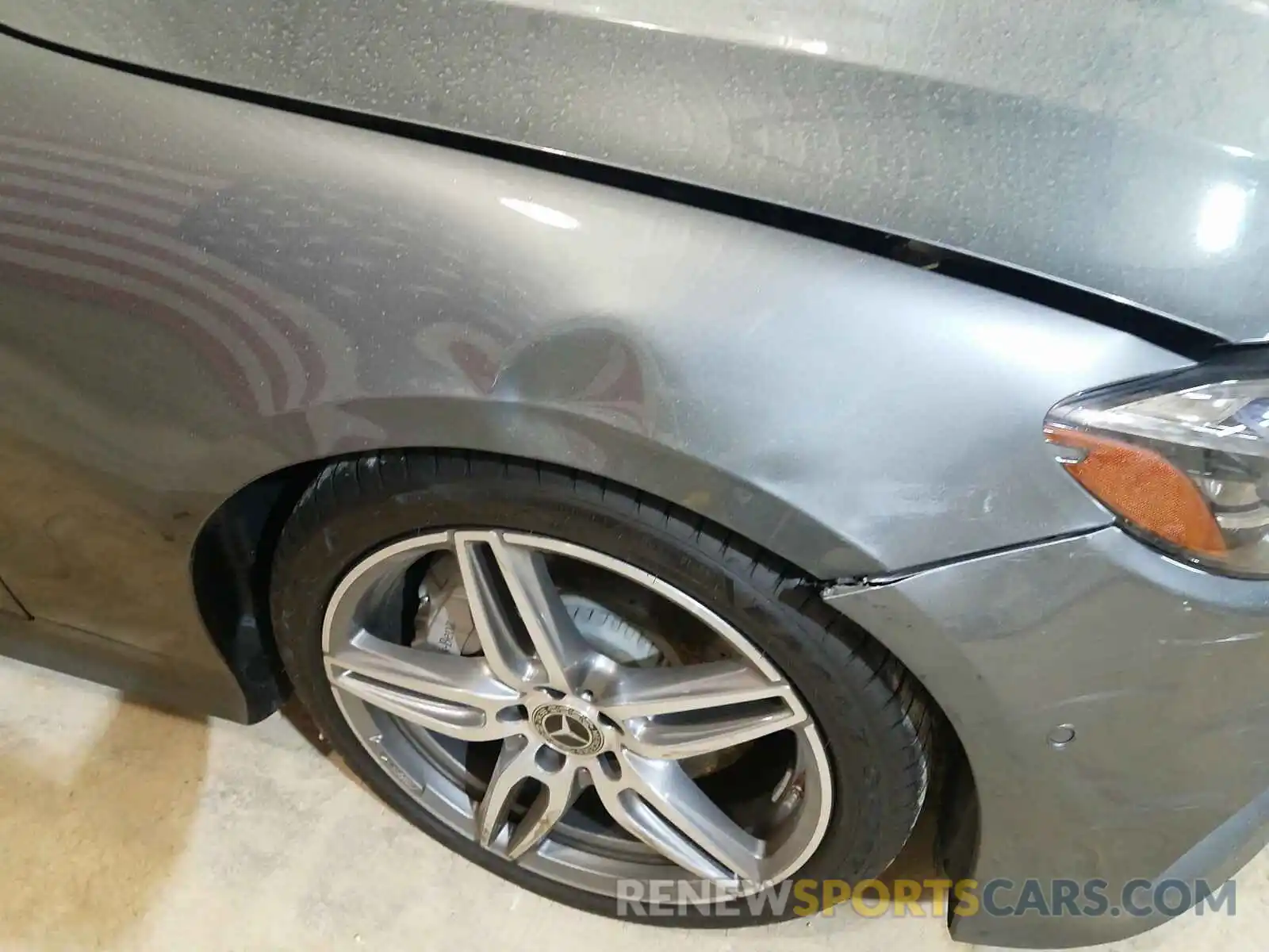 9 Photograph of a damaged car WDD1K6HB3KF075630 MERCEDES-BENZ E 450 2019