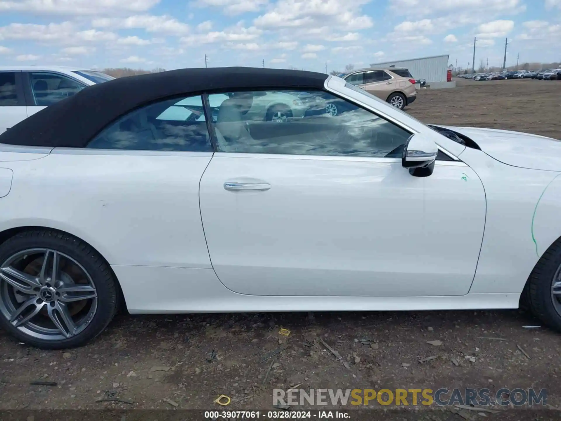 13 Photograph of a damaged car WDD1K6JB4KF101064 MERCEDES-BENZ E 450 2019