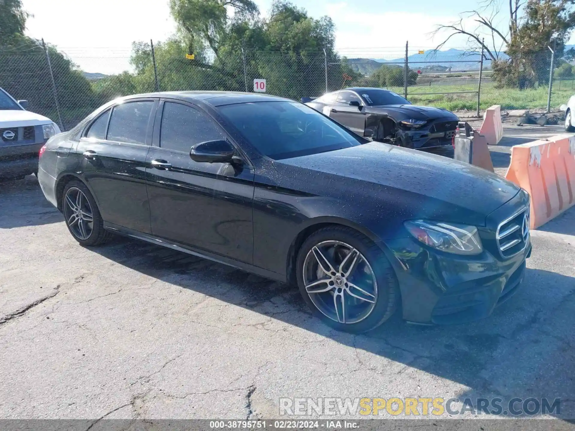 1 Photograph of a damaged car WDDZF6JB3KA498450 MERCEDES-BENZ E 450 2019