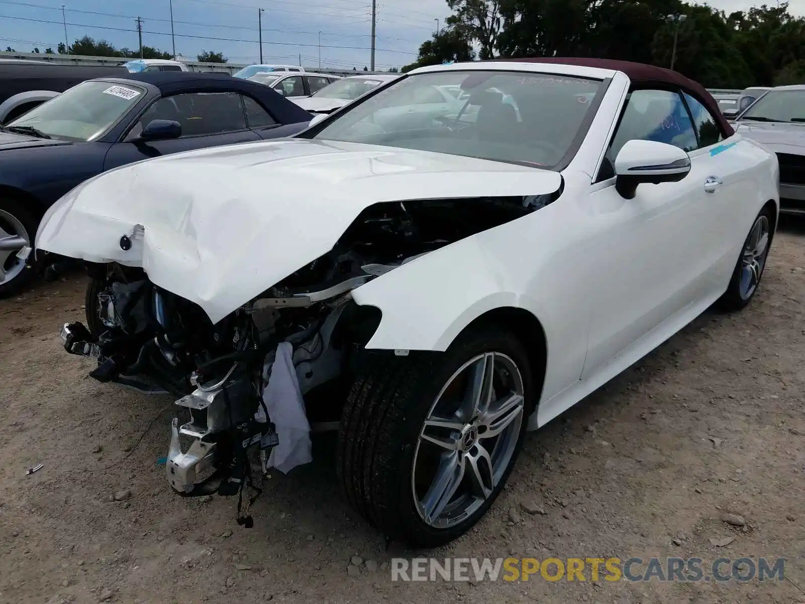 2 Photograph of a damaged car WDD1K6HB7LF127469 MERCEDES-BENZ E 450 2020