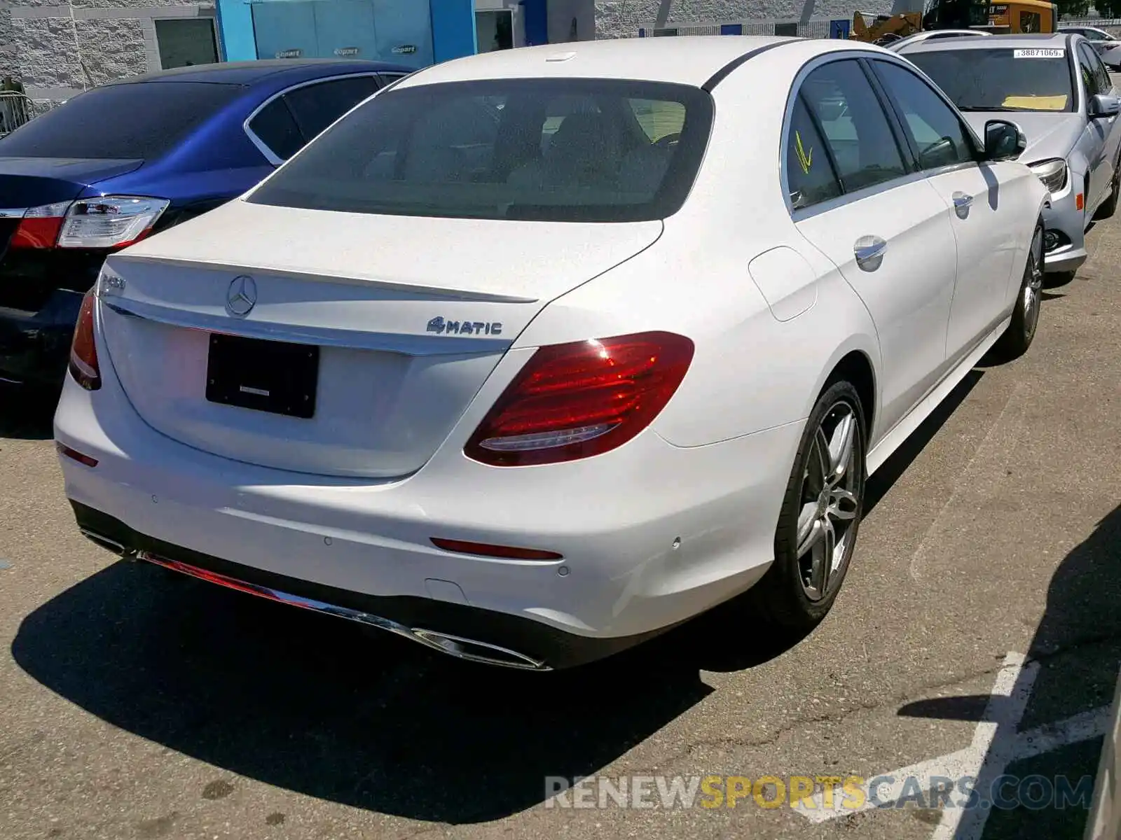 4 Photograph of a damaged car WDDZF6JB0KA498664 MERCEDES-BENZ E 450 4MAT 2019