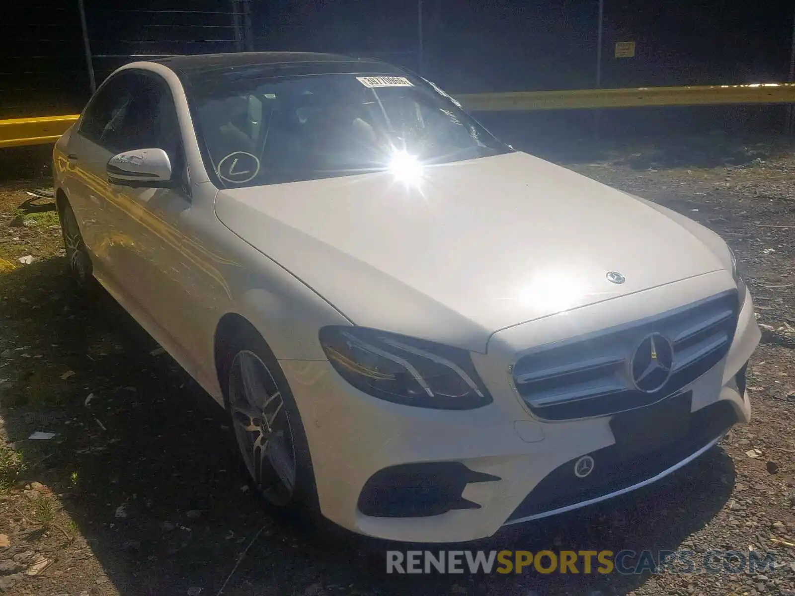 1 Photograph of a damaged car WDDZF6JB2KA620067 MERCEDES-BENZ E 450 4MAT 2019