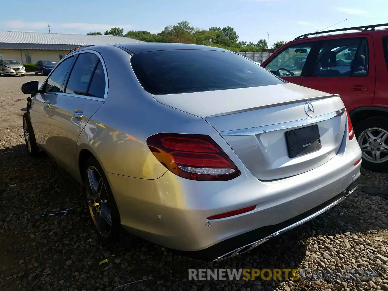 3 Photograph of a damaged car WDDZF6JB5KA514907 MERCEDES-BENZ E 450 4MAT 2019