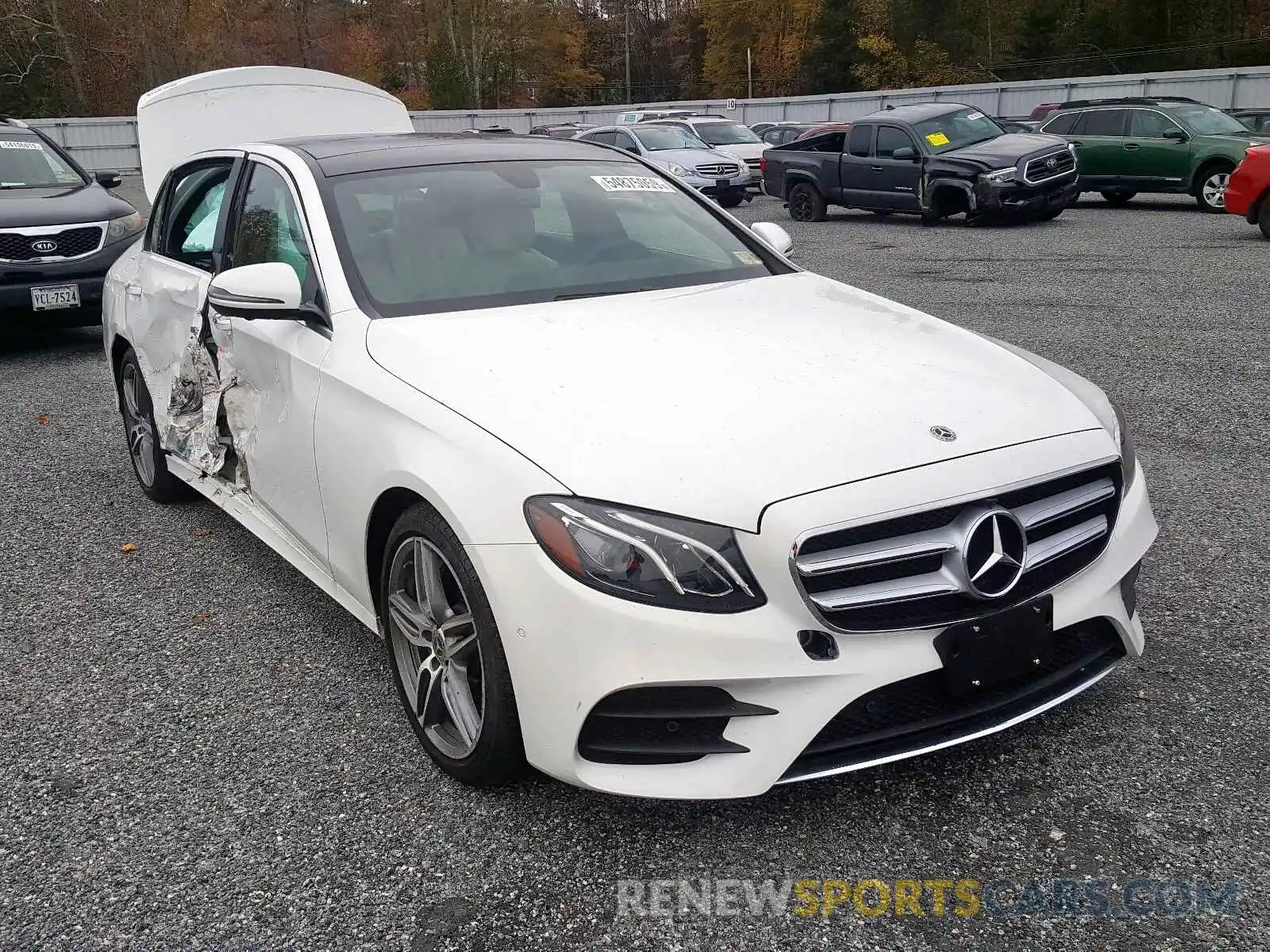 1 Photograph of a damaged car WDDZF6JBXKA560264 MERCEDES-BENZ E 450 4MAT 2019