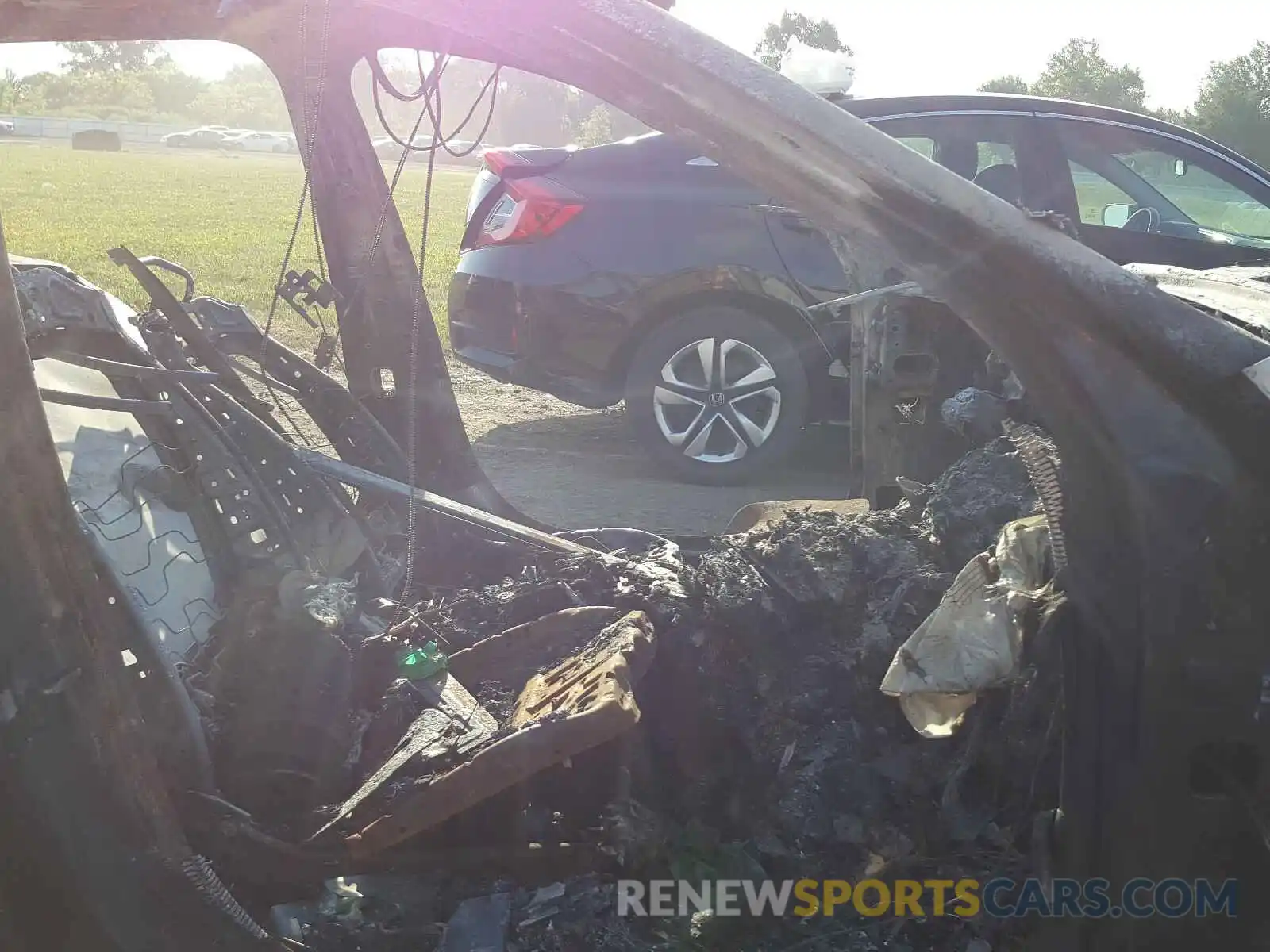 5 Photograph of a damaged car WDDZH6JBXKA517635 MERCEDES-BENZ E 450 4MAT 2019