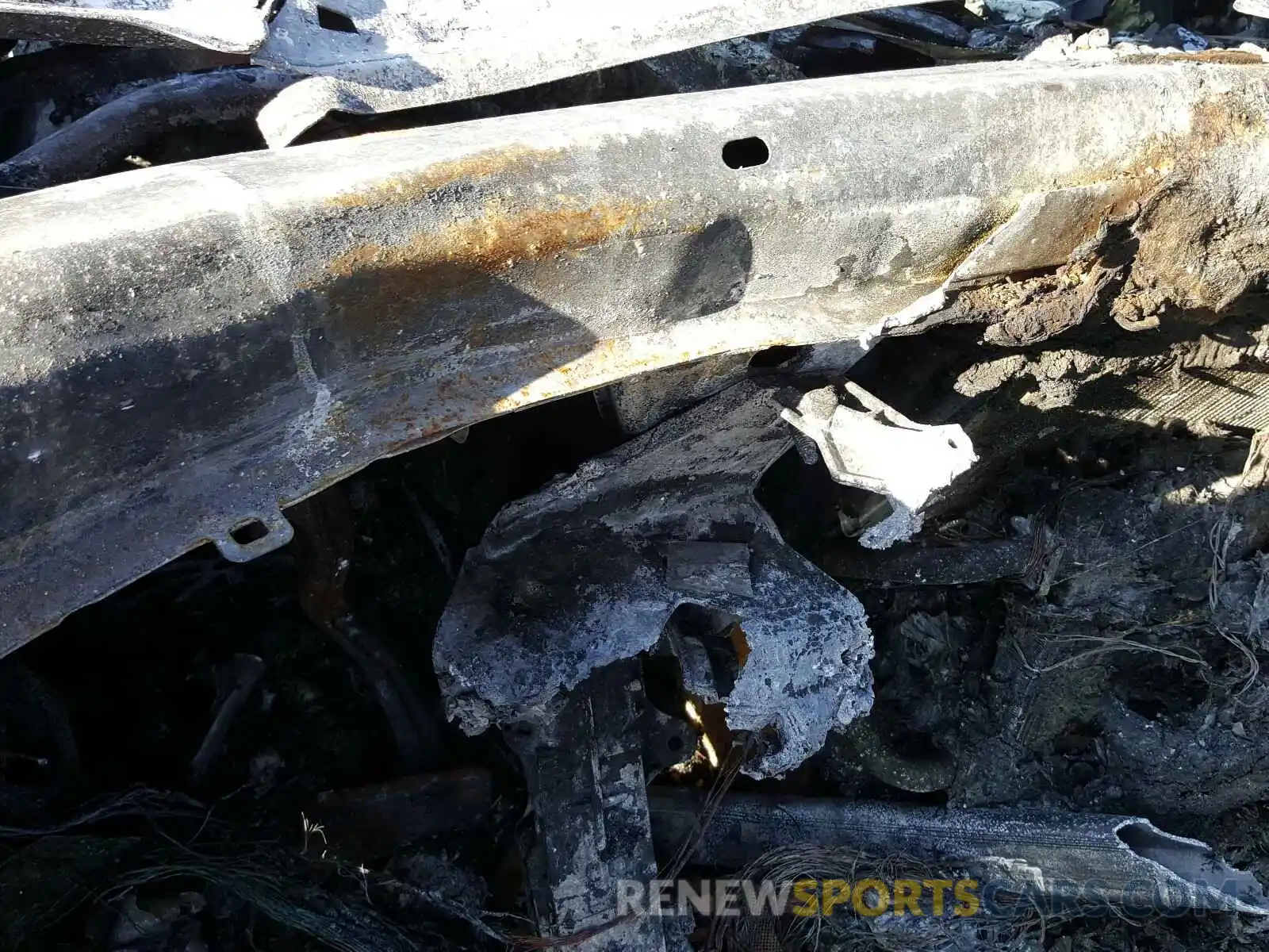 8 Photograph of a damaged car WDDZH6JBXKA517635 MERCEDES-BENZ E 450 4MAT 2019