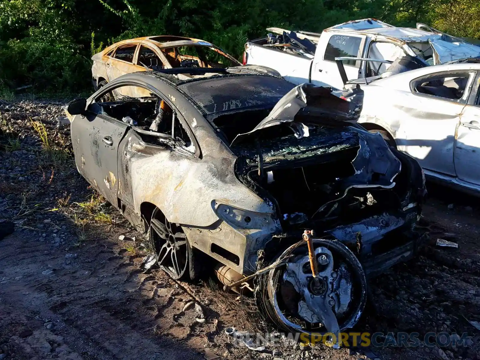 3 Photograph of a damaged car WDD1J6BB8KF083959 MERCEDES-BENZ E AMG 53 2019