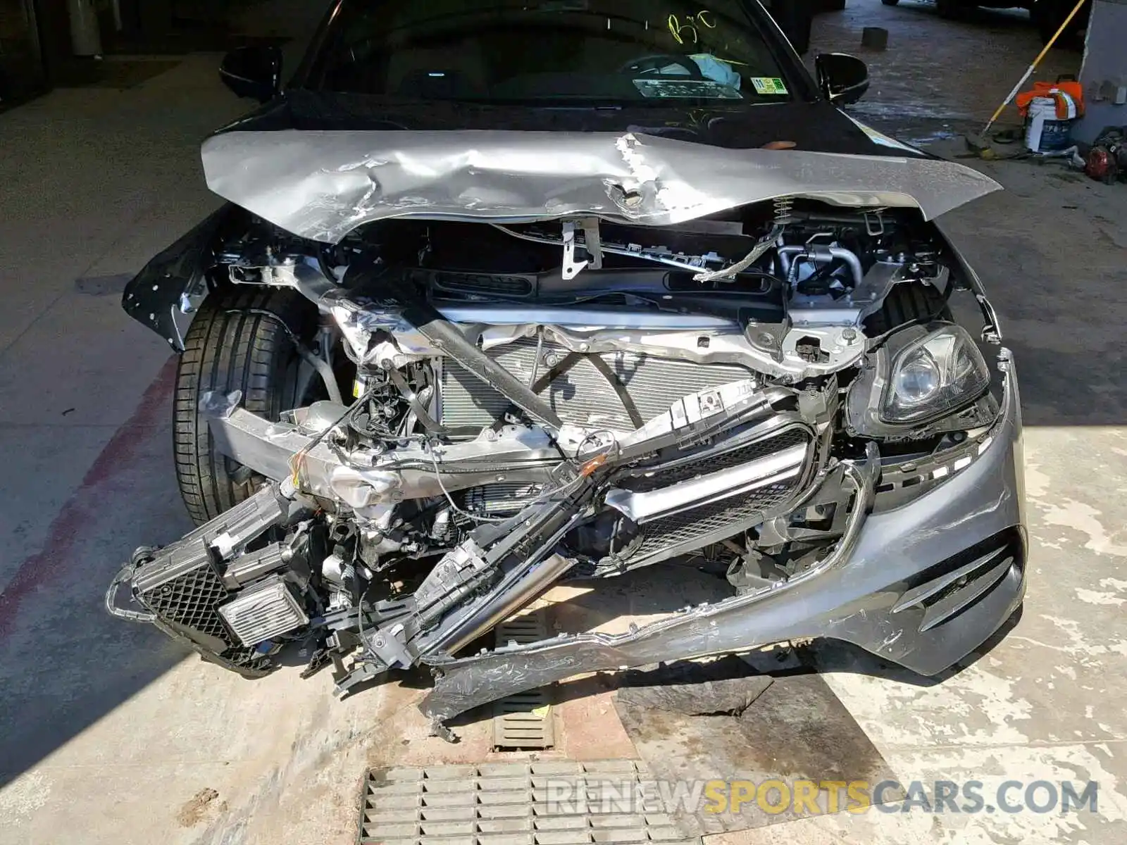 9 Photograph of a damaged car WDD1K6BB2KF087891 MERCEDES-BENZ E AMG 53 2019