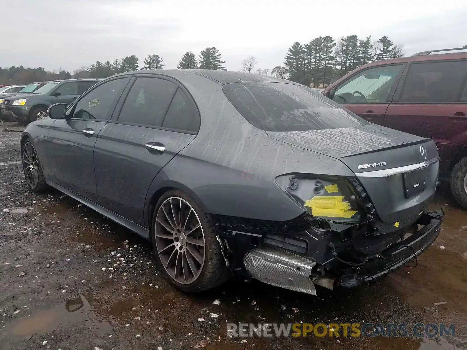 3 Photograph of a damaged car WDDZF6BBXKA573465 MERCEDES-BENZ E AMG 53 4 2019