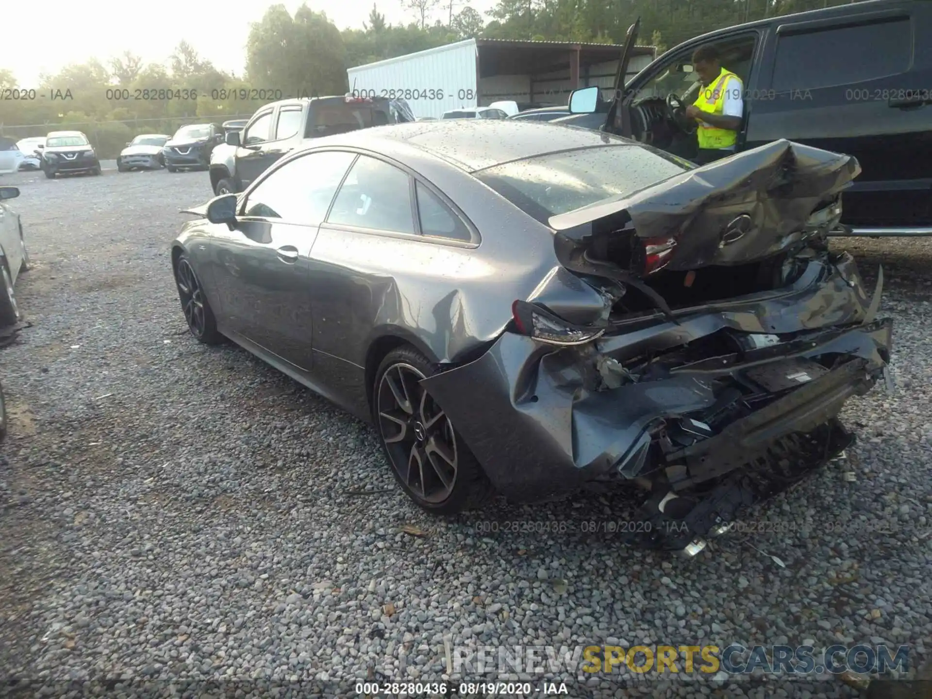 3 Фотография поврежденного автомобиля WDD1J6BB6KF085712 MERCEDES-BENZ E-CLASS 2019