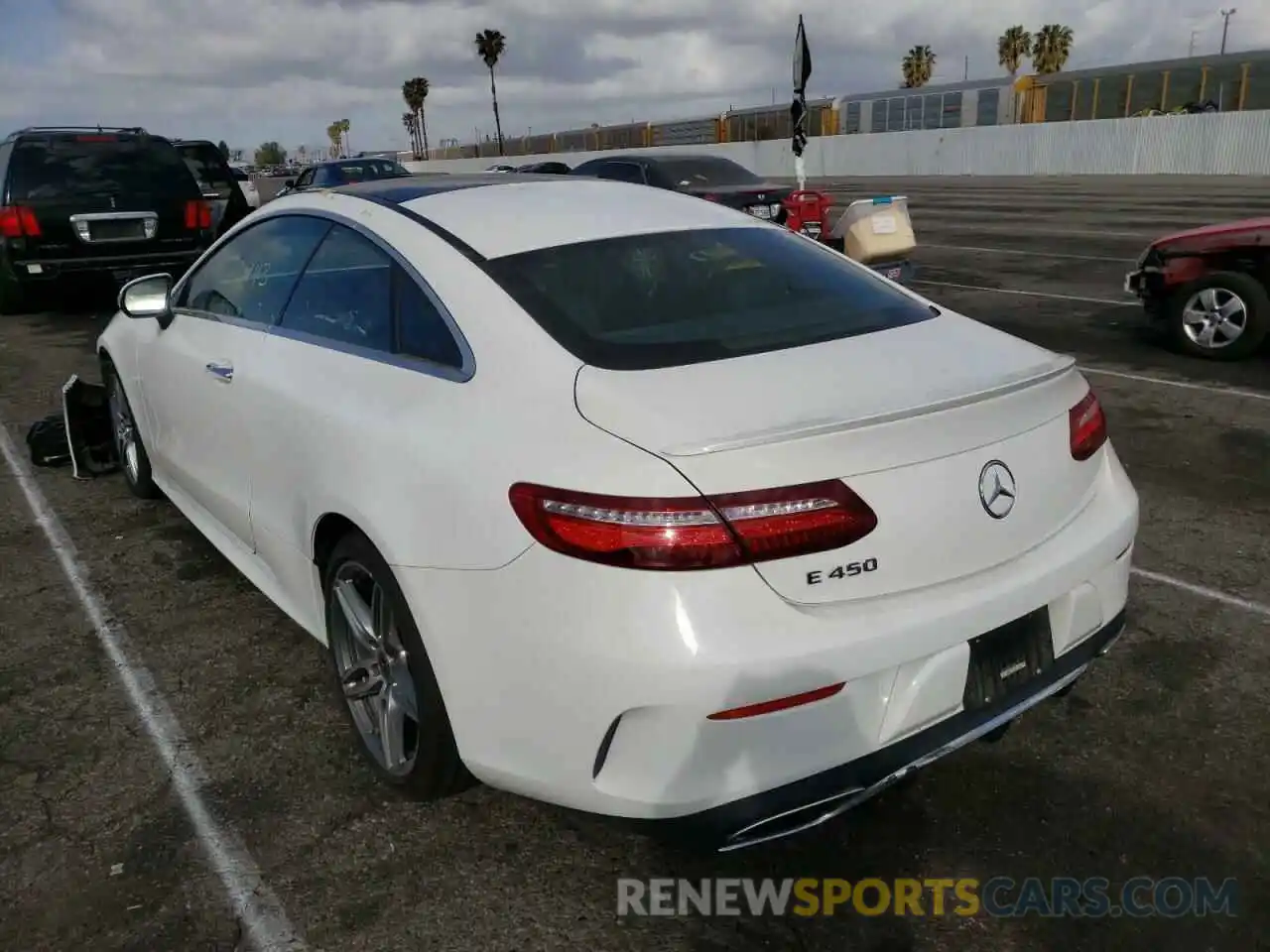 3 Photograph of a damaged car WDD1J6HB0KF085454 MERCEDES-BENZ E-CLASS 2019