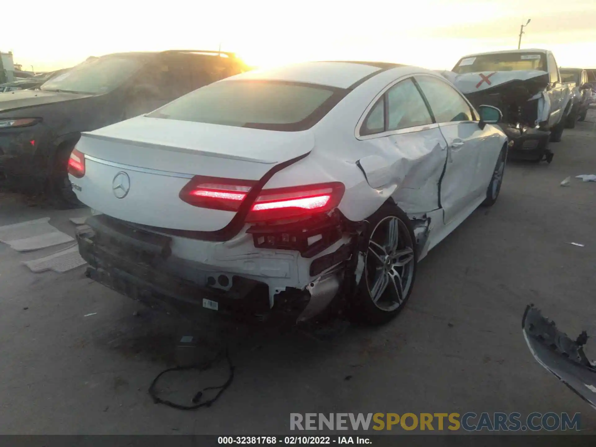 4 Photograph of a damaged car WDD1J6HB0KF117139 MERCEDES-BENZ E-CLASS 2019