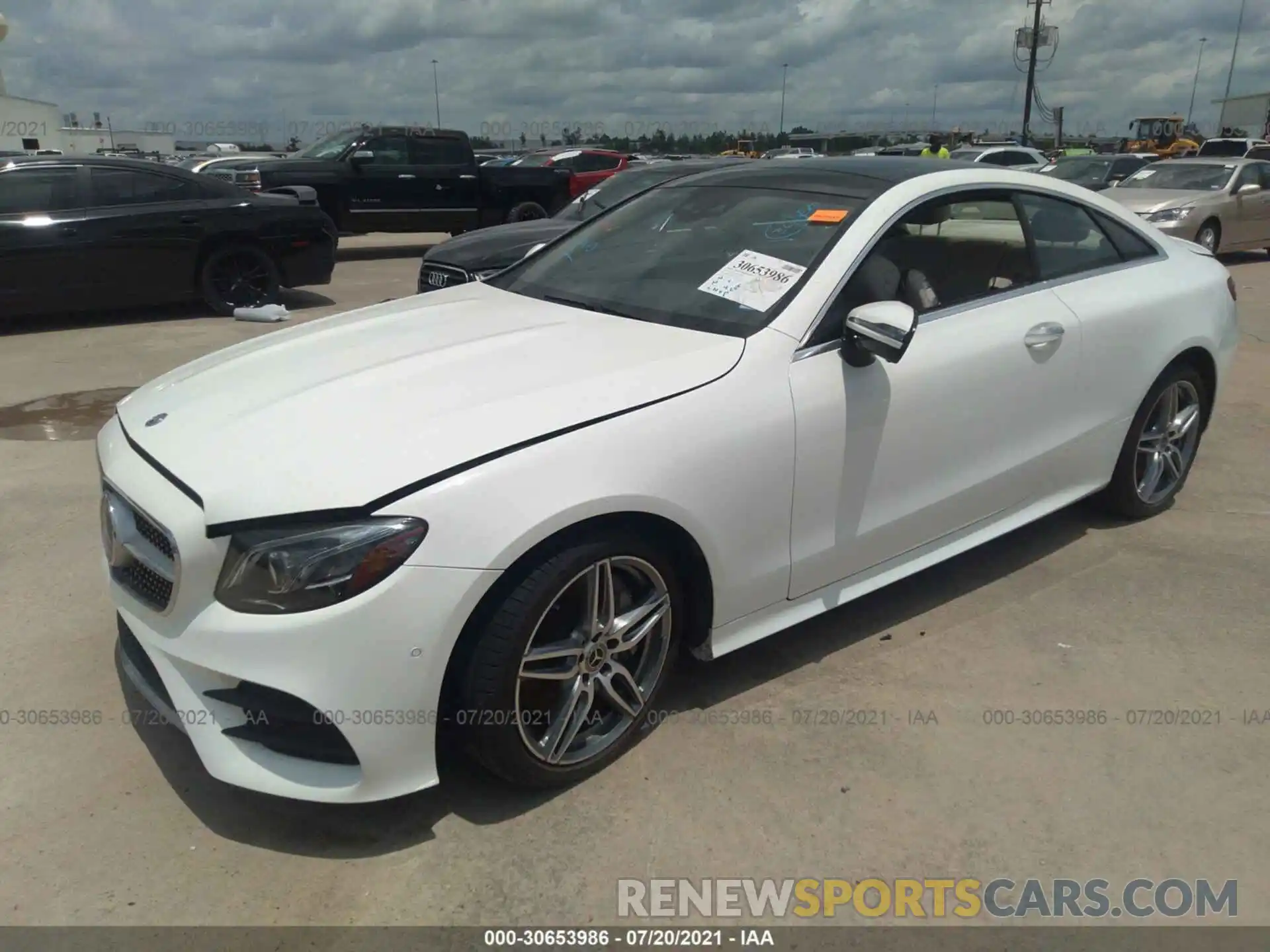 2 Photograph of a damaged car WDD1J6JB1KF092374 MERCEDES-BENZ E-CLASS 2019