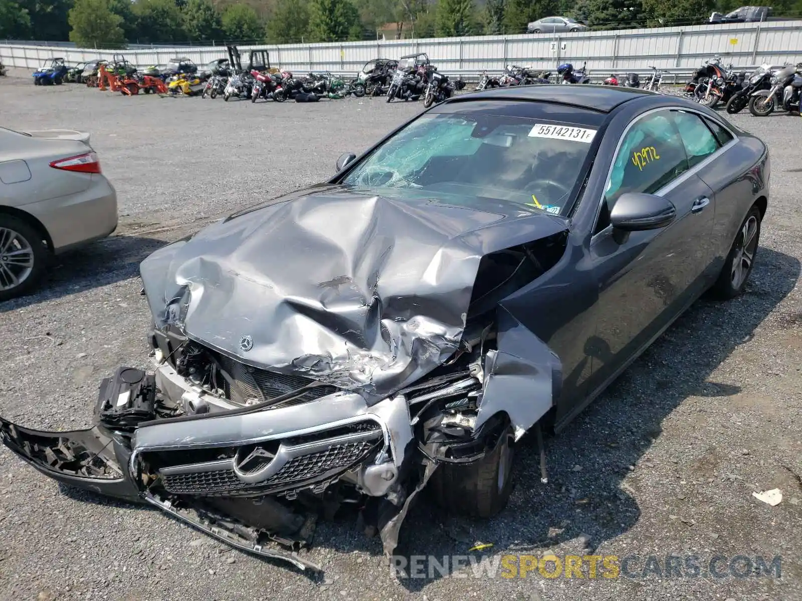 2 Photograph of a damaged car WDD1J6JB5KF072905 MERCEDES-BENZ E-CLASS 2019