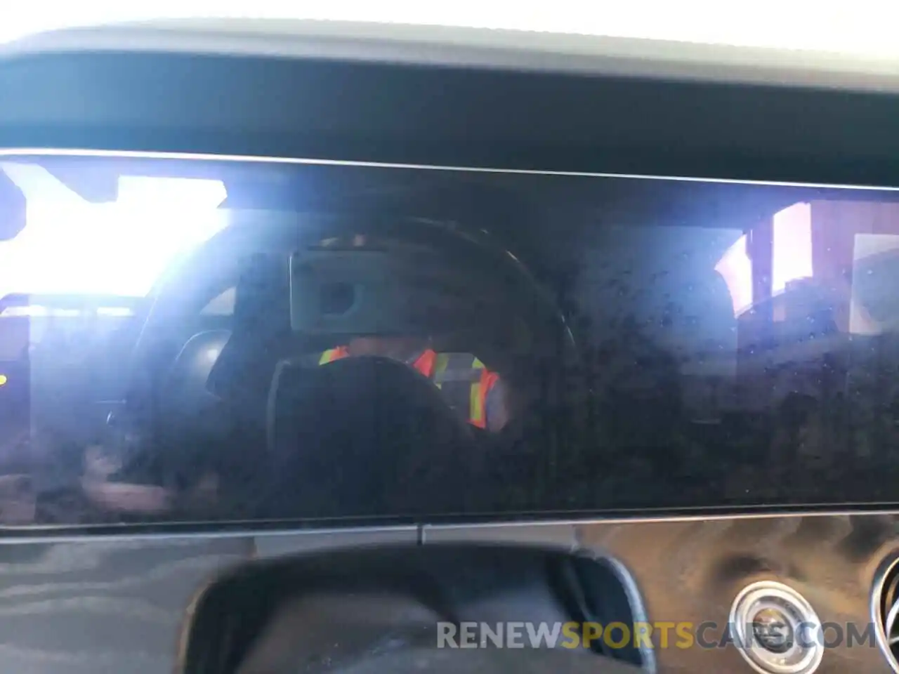 8 Photograph of a damaged car WDD1K6BB3KF084191 MERCEDES-BENZ E-CLASS 2019