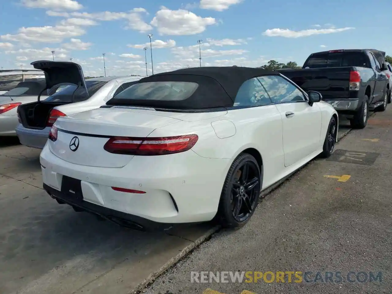 4 Photograph of a damaged car WDD1K6HB7KF077154 MERCEDES-BENZ E-CLASS 2019